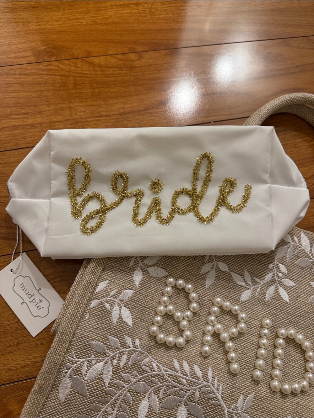 Bride Pearl Accent Natural Tote Bag with White Accessories - Picture 5 of 8